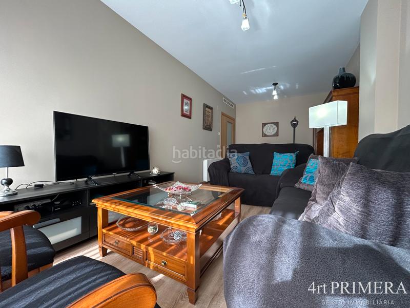 Foto eebe6a98-7d4f-4ca1-9ef9-71a255af1d36. Duplex con riscaldamento parcheggio piscina in Llinars del Vallès