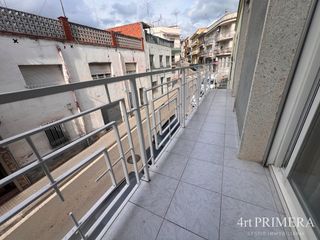 Location Appartement à Franqueses del Vallès (Les). Piso luminoso con balcón y terraza en zona bellavista