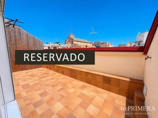 Miete Etagenwohnung in Centre. Ático con encanto, terraza y mucha luz en pleno centro de granol