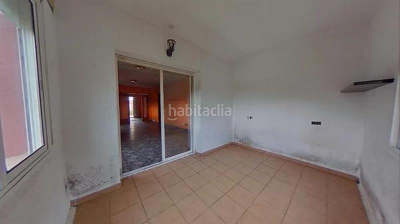 Foto 3ac07a3b-9141-443c-9400-859902657e8c. Casa adossada amb calefacció a Aiguaviva Parc Vidreres