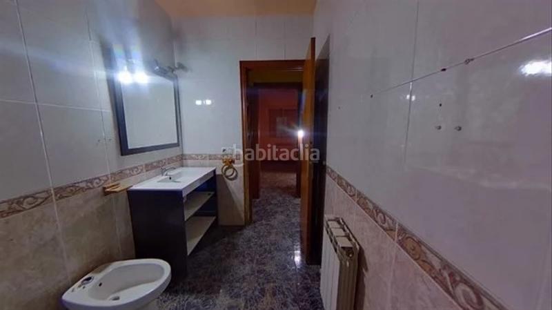 Foto 62d7c85f-cb58-447a-81a5-9813095d426e. Casa adossada amb calefacció a Aiguaviva Parc Vidreres