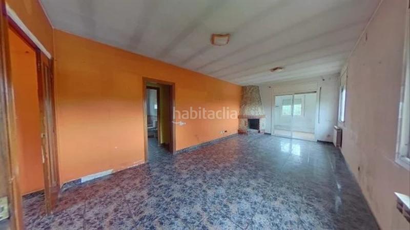 Foto 703e9a94-84d8-44eb-a9a3-a53f4608463e. Casa adossada amb calefacció a Aiguaviva Parc Vidreres