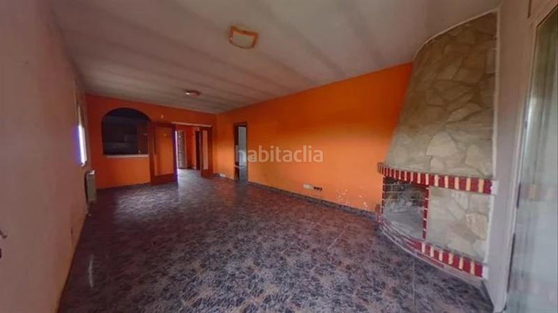 Foto 76f32e63-c66b-4a34-949f-ae4bef5ab5ad. Casa adossada amb calefacció a Aiguaviva Parc Vidreres