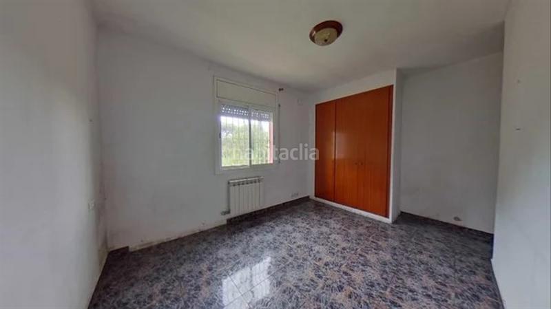 Foto a2d0abb8-90f4-4740-adc7-52d54204b182. Casa adossada amb calefacció a Aiguaviva Parc Vidreres