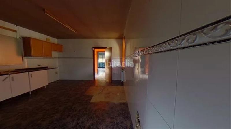 Foto fe23b7c1-b192-4793-be0e-51bf8ef2ddbc. Casa adossada amb calefacció a Aiguaviva Parc Vidreres