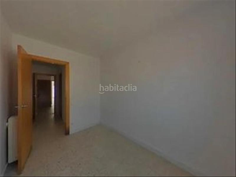 Foto 19d854e7-f0f8-437a-9349-3589ec721e16. Piso  en venta en calle del rosselló, sant narcís en Girona