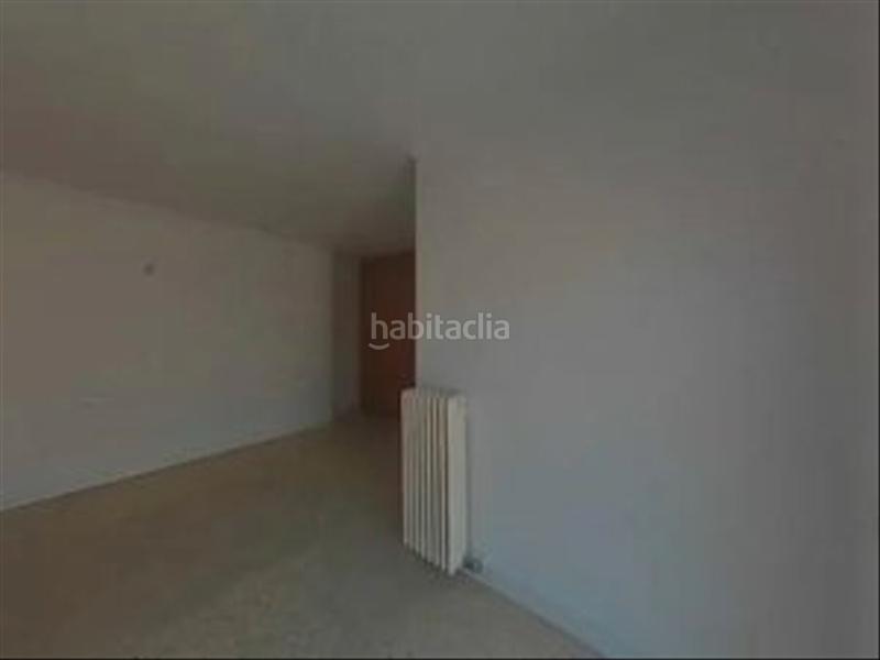 Foto 6efa74e7-79e4-49d0-9fb7-ef1bacf84bbe. Piso  en venta en calle del rosselló, sant narcís en Girona