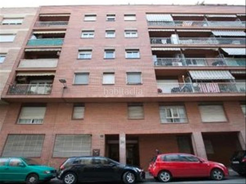 Foto d23fbf0d-23af-4083-a369-cb1c35574ee8. Piso  en venta en calle del rosselló, sant narcís en Girona