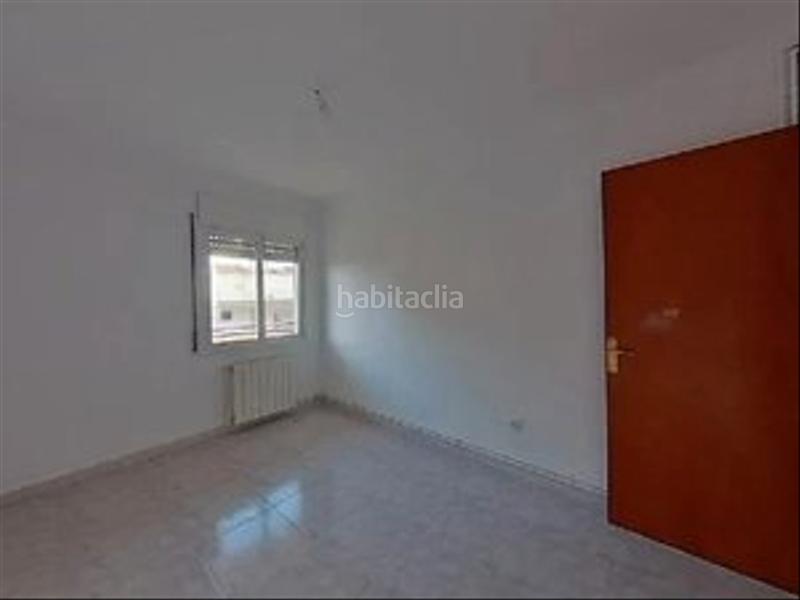 Foto 20e219b0-9393-4da7-a804-4669af0107cb. Piso  en venta en calle de les teixidores, . en Salt