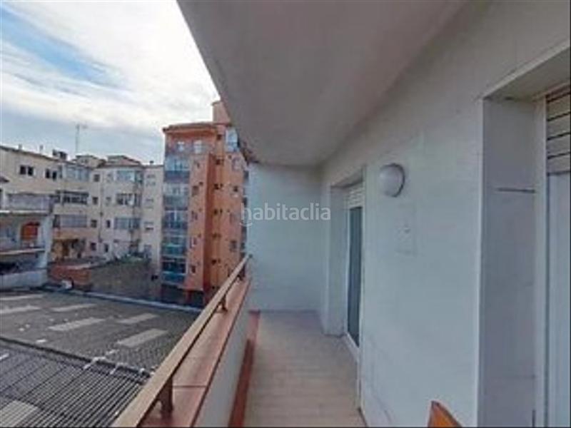 Foto 9906a8b5-175d-4ebc-b108-14333b059f2f. Piso  en venta en calle de les teixidores, . en Salt