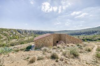 Casa  Polígono poligono. Masia en albocacer