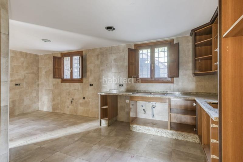 Foto f8bb9775-5d56-4a3b-a25b-10c68a9b3b66. Casa masia en albocacer en Albocàsser