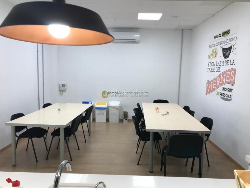 Foto 0dd11ba6-c56b-4172-9418-0163a81a898e. Local comercial oficinas en castellón en Ensanche - Parque del Oeste Castellón de la Plana