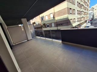 Etagenwohnung in Hospital - Plaza del Real