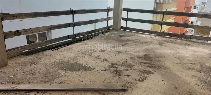 Foto 78bf67d8-240f-48a8-a84c-09a2e767ddb8. Edificio en Nules