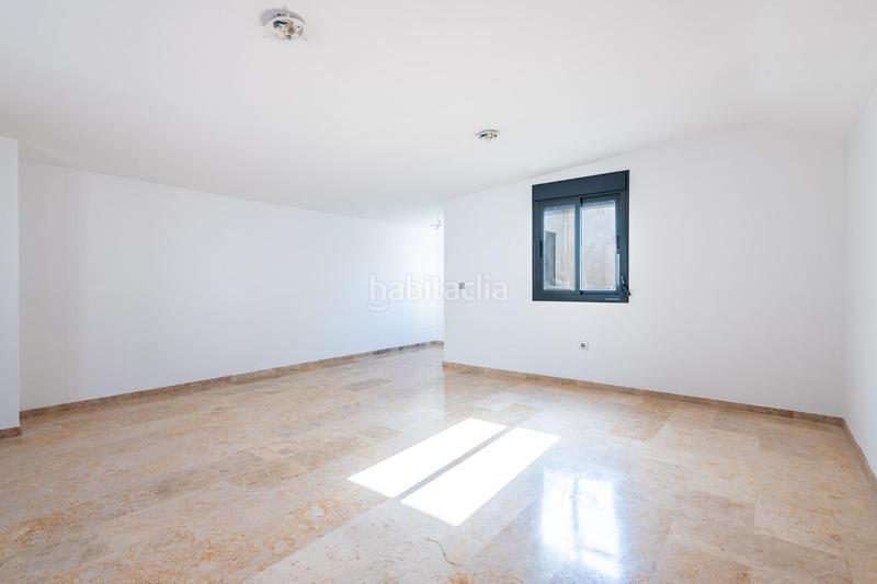 Foto dced33ac-9d70-41a3-a704-c6936bfc64fd. Attique avec chauffage parking dans Centro Almazora / Almassora