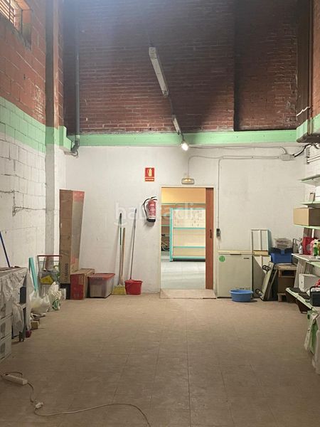 Foto aa90a4de-1bf3-4ee9-8937-913b3238a858. Local comercial a Sant Andreu de la Barca