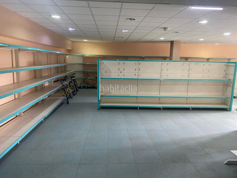 Foto bd59be9e-46a8-4a08-a3cf-55e85e091936. Local comercial a Sant Andreu de la Barca