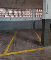 Parking voiture  Carrer de la riera de canals