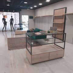 Local Comercial en Carrer de l'Estatut