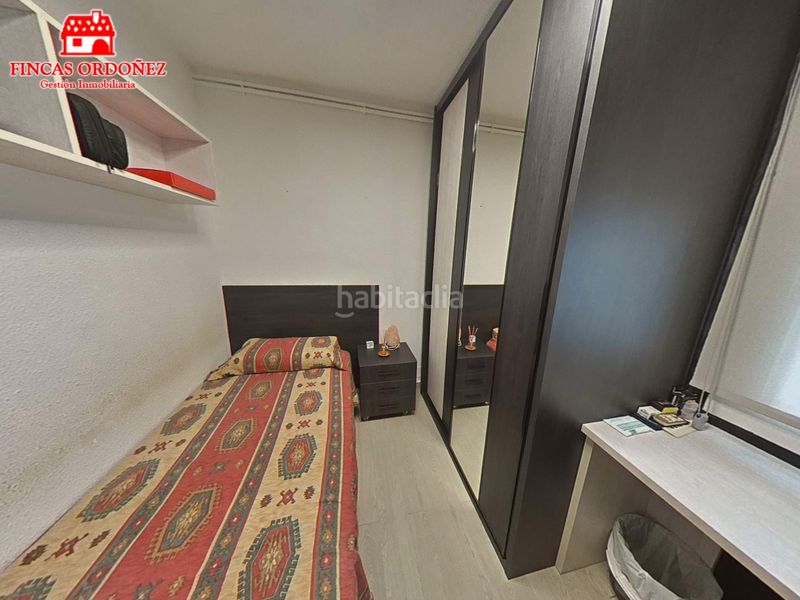 Foto da30068c-62b7-41ee-8c41-2898e4710c12. Pis a Canyelles Barcelona