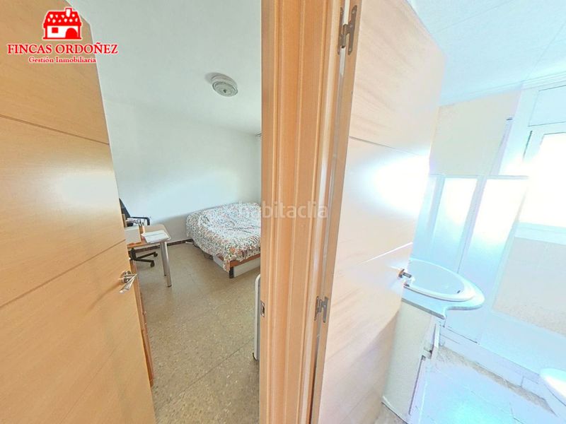 Foto 88cb24db-84db-43c1-b1c8-1007a6e3ccc5. Casa amb calefacció aparcament piscina a Sant Andreu de la Barca