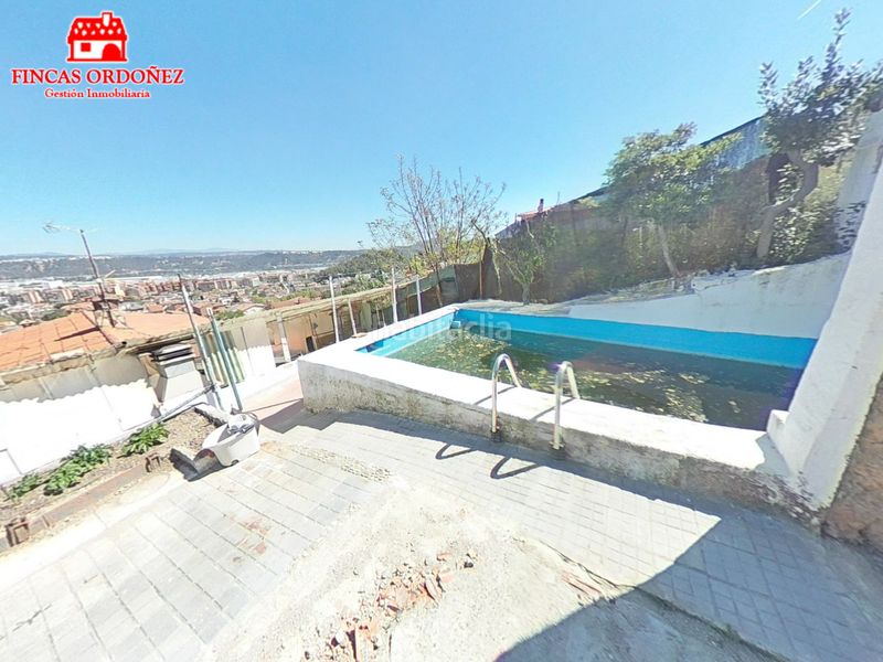 Foto c02f11ae-fc59-447b-8c01-490381b770aa. Casa amb calefacció aparcament piscina a Sant Andreu de la Barca