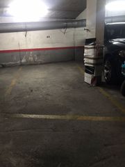 Posto auto  Carrer de sant felip neri