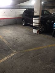 Posto auto  Carrer de sant felip neri