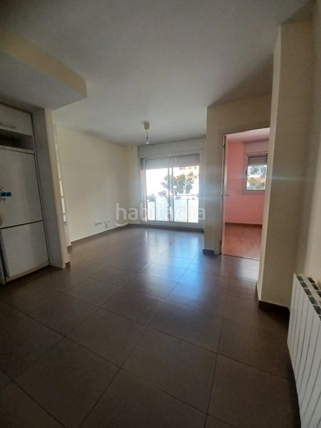 Foto 1bd5fbba-44d4-4354-93ae-ef071a7926a3. Estudi amb calefacció a Martorell