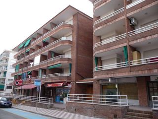 Piccolo appartamento  Carrer de riu de la plata. Apartamento en playa de fenals