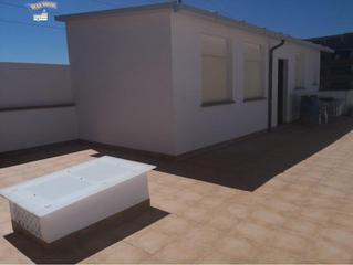 Geschäftsraum in Mercat. Gran oportunidad de local totalmente diáfano en zona estratégica