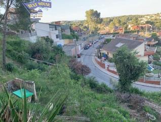 Terreny residencial a Castellnou-Can Mir-Can Solà. Terreno urbano de 450 m2 en rubi zona sant muç
