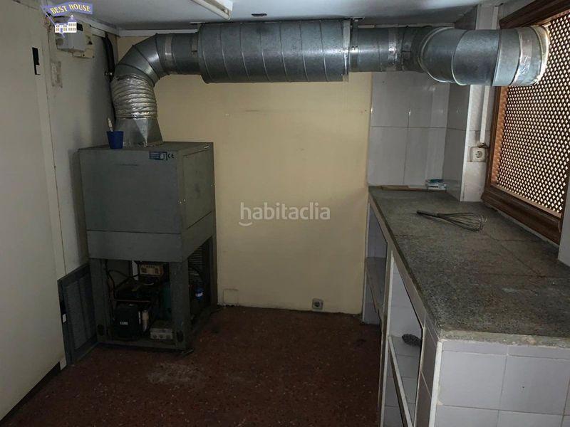 Foto 7173494e-2fe9-47ec-8a8d-0d4c5620d6d0. Local comercial a Casc Antic Ripollet
