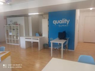 Miete Büro in Centre-Eixample-Can Llobet. Oportunidad!!! alquiler local centrico de 84m2. en barbera del v