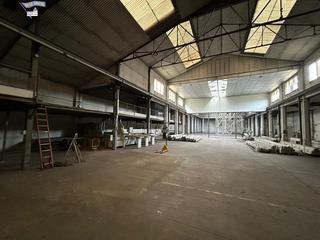 Nau industrial a Zona Industrial. Nave industrial en carretera de barcelona de 2200m2 ripollet!!!