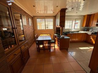 Maison à Santa Perpètua de Mogoda. Casa adosada en santa perpetua de la mogoda con parking y terraz