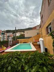 Casa in Sant Genís dels Agudells. Casa encantadora con piscina y vistas despejadas en sant genis d
