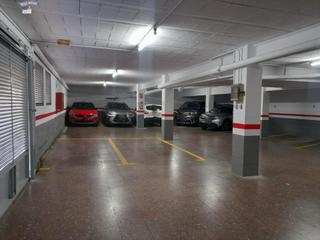 Parking voiture à Sant Francesc. Plaza de parking en sant francesc sant cugat del valles