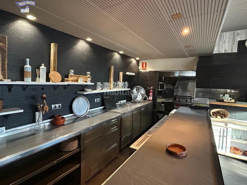 Foto bb474313-f0a4-4b01-8396-1ad380433c8f. Location local commercial dans Gràcia Sabadell