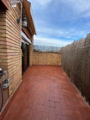 Etagenwohnung in La Serreta. Vivienda solo para inversores se vende con inquilinos solventes.