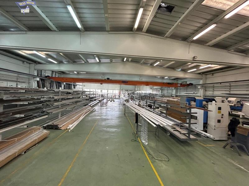 Foto 9aa68e68-c17f-4d50-b0fc-00d04642db5f. Nau industrial a Mas Rampinyo - Montcada Nova - Carrerada Montcada i Reixac