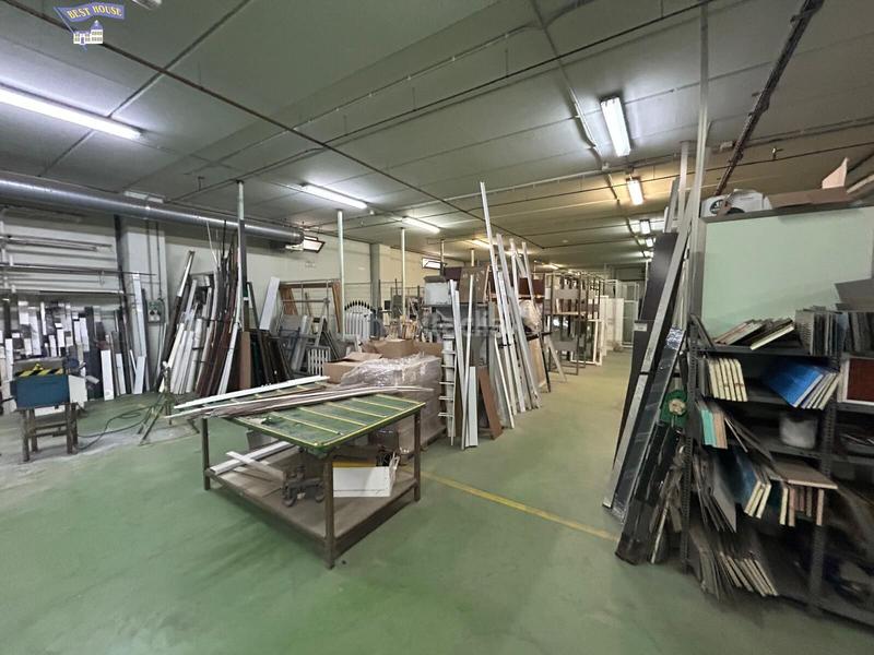 Foto b3663cff-4726-4983-9974-dbeafe827f6e. Nau industrial a Mas Rampinyo - Montcada Nova - Carrerada Montcada i Reixac