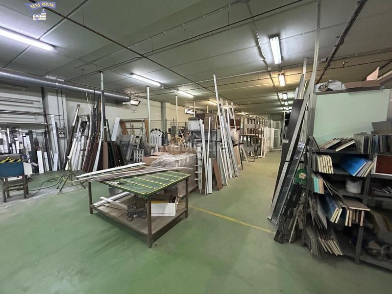 Foto b8280f8f-9a18-4059-bbbd-73c00487fb71. Nau industrial a Mas Rampinyo - Montcada Nova - Carrerada Montcada i Reixac