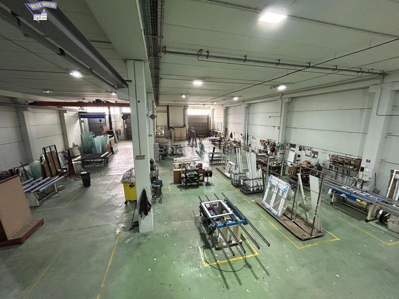 Foto efb00259-3965-46f2-8a37-8790cec0cb0c. Nau industrial a Mas Rampinyo - Montcada Nova - Carrerada Montcada i Reixac