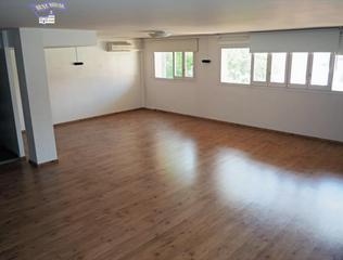 Location Local commercial à El Coll. Oportunidad! local de 208m2 con escaparate a pie de calle en san