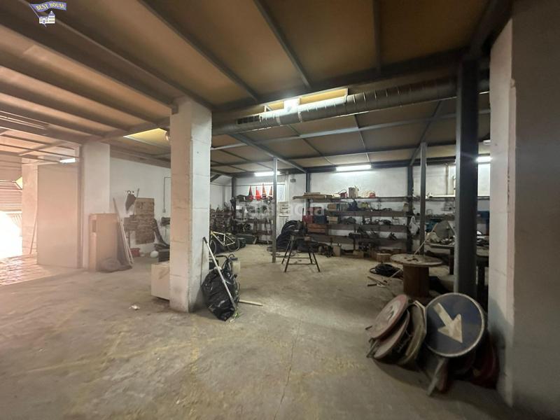 Foto e7ee720d-0523-48a2-9ec5-cba0a9d21107. Local comercial a Centre-Cordelles Cerdanyola del Vallès