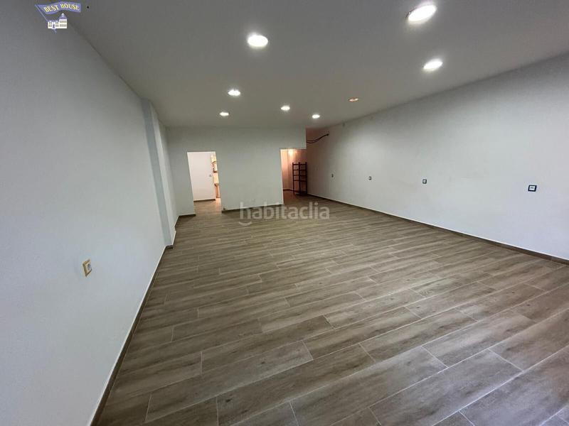 Foto 35f01e94-bba1-41c8-a407-694bcb22913b. Business premise in Ajuntament-Maragall Ripollet