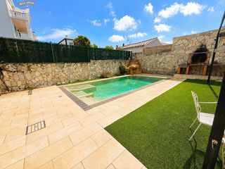House in Ca n´Esteper-Can Gorgs-Can Gorgs II. Casa independiente a 4 vientos en venta en barberà del vallès co