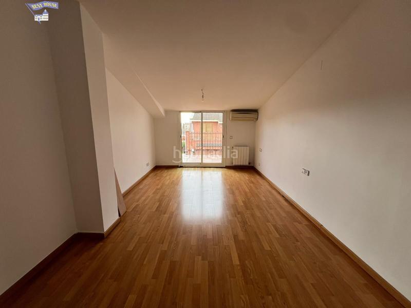 Foto 278b3add-d75c-49ec-9e7d-d109422e114e. Etagenwohnung mit heizung parking in Ca n´Oriol Rubí